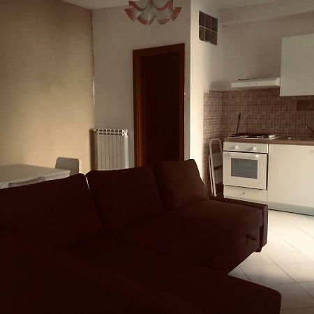 Bilocale In Centro Con Giardino Apartment Tagliacozzo Luaran gambar