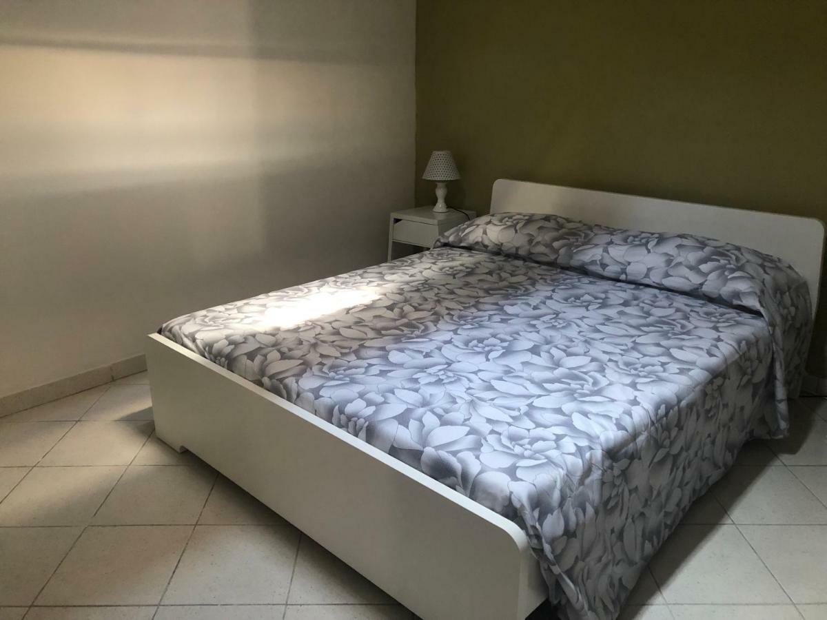 Bilocale In Centro Con Giardino Apartment Tagliacozzo Luaran gambar
